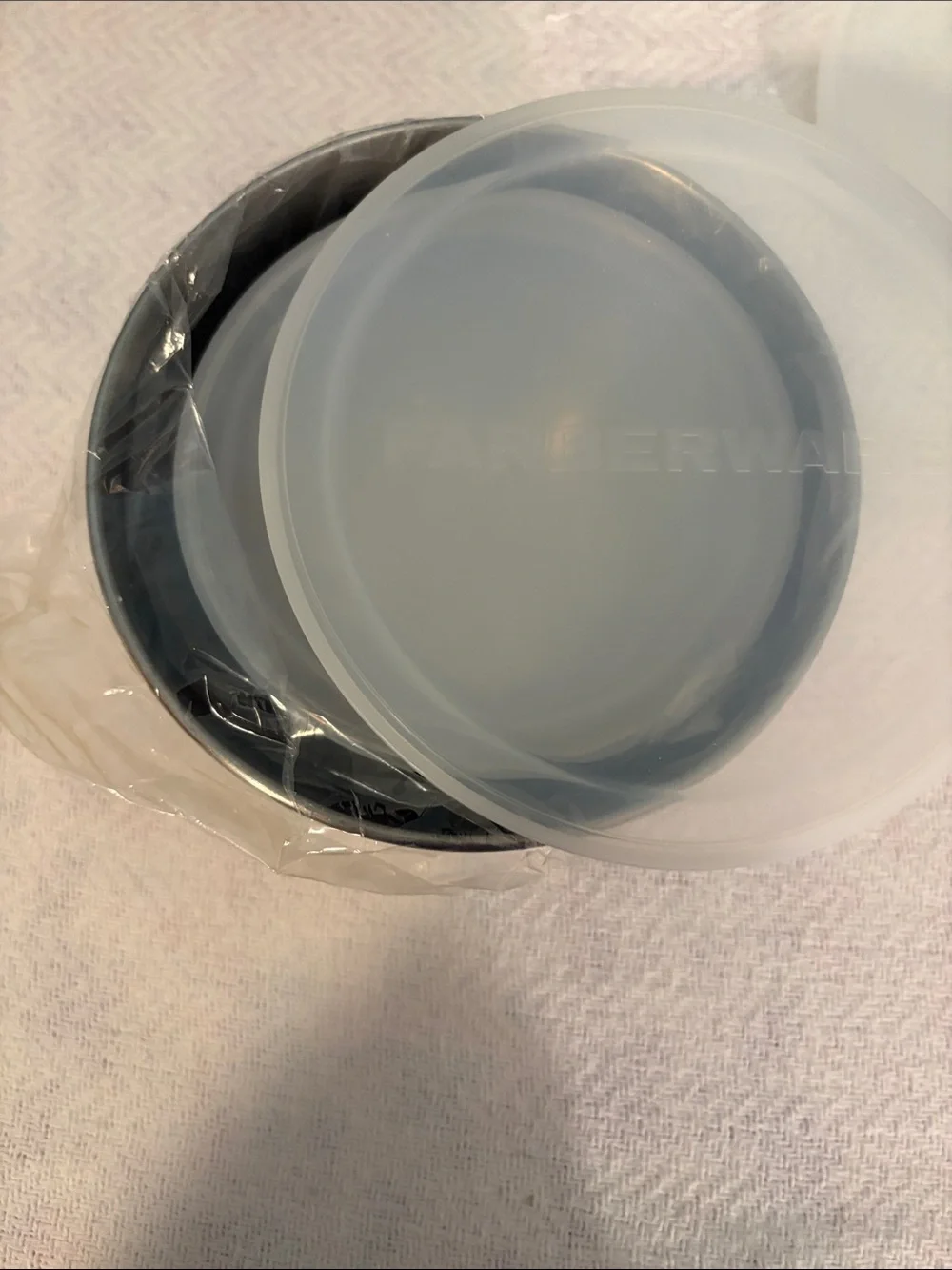 Farberware metal stacking bowls with lids